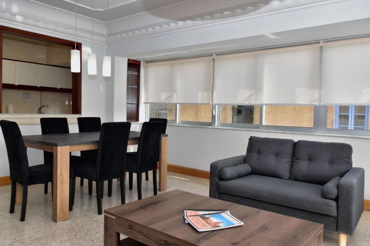 2 Bedroom, Central And Spacious Apartment With Sea View - 2 Msida Exterior photo
