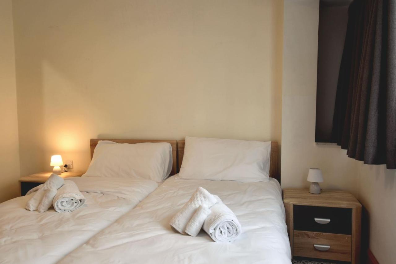 2 Bedroom, Central And Spacious Apartment With Sea View - 2 Msida Exterior photo